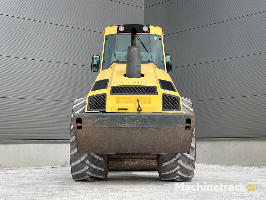 BOMAG BW 213 DH-4