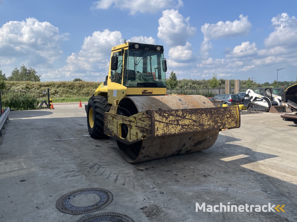 BOMAG BW 216 DH-4