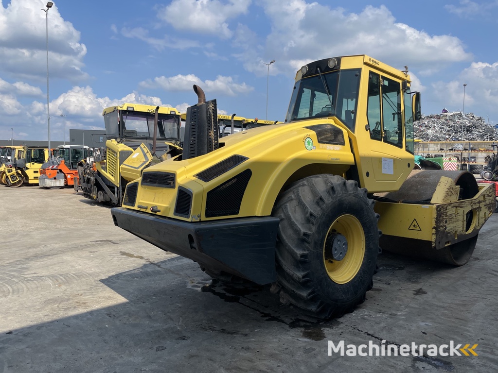 BOMAG BW 216 DH-4