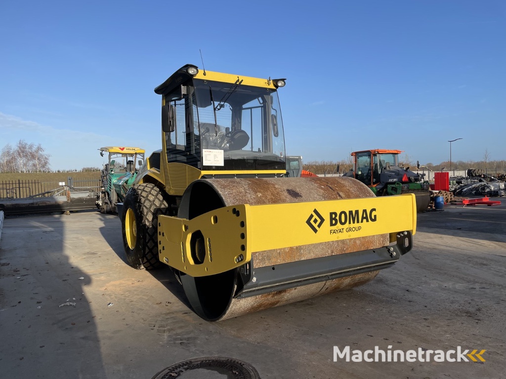 BOMAG BW 213 D-5