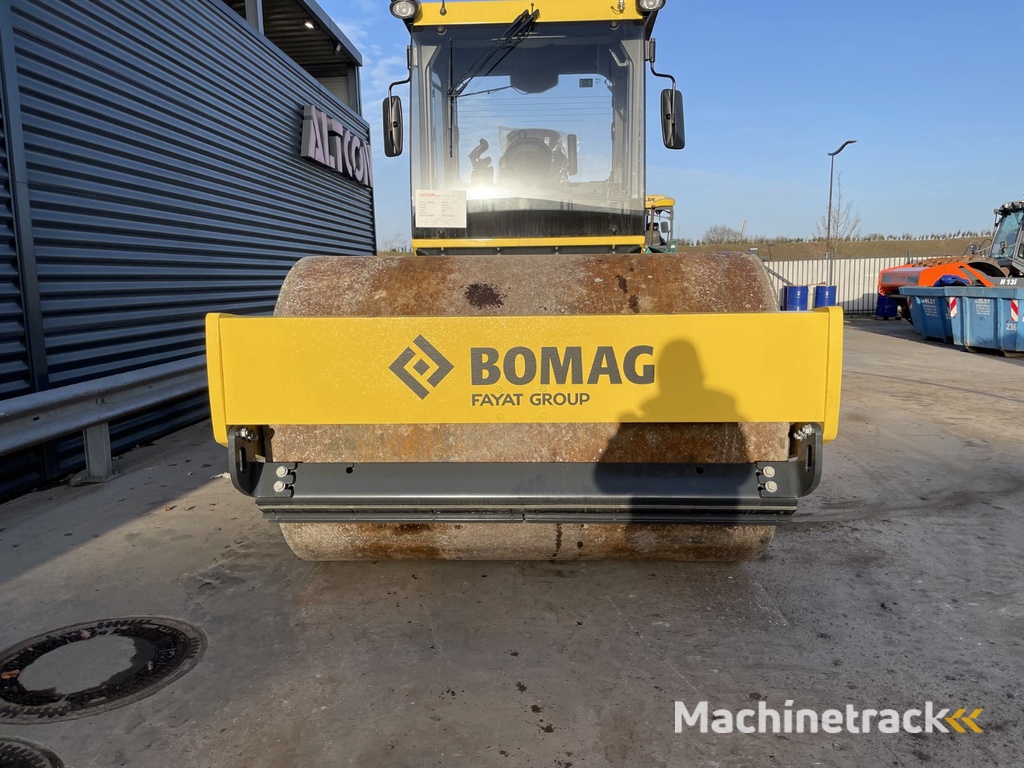BOMAG BW 213 D-5