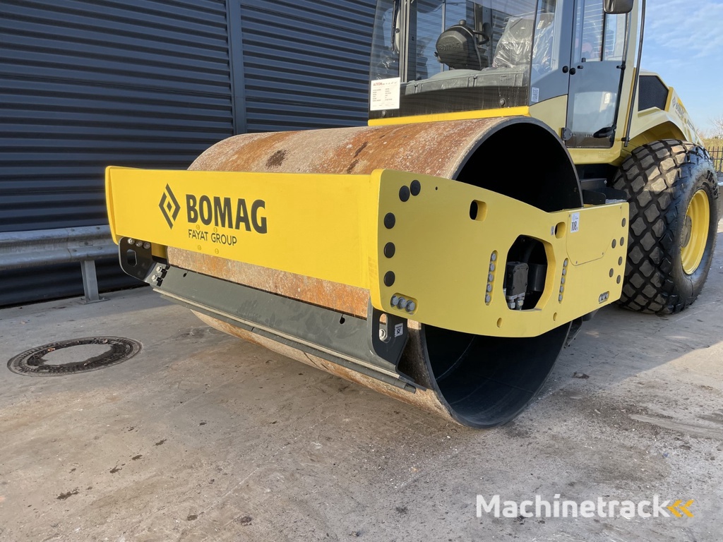BOMAG BW 213 D-5