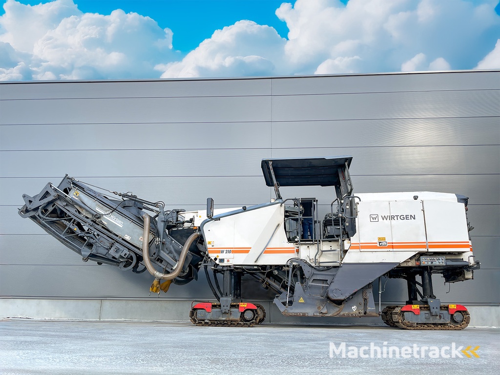 WIRTGEN W 210