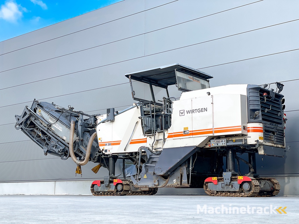WIRTGEN W 210
