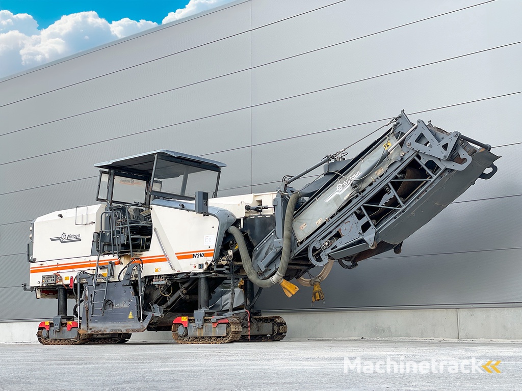 WIRTGEN W 210