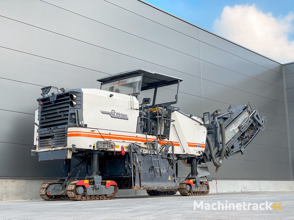 WIRTGEN W 210