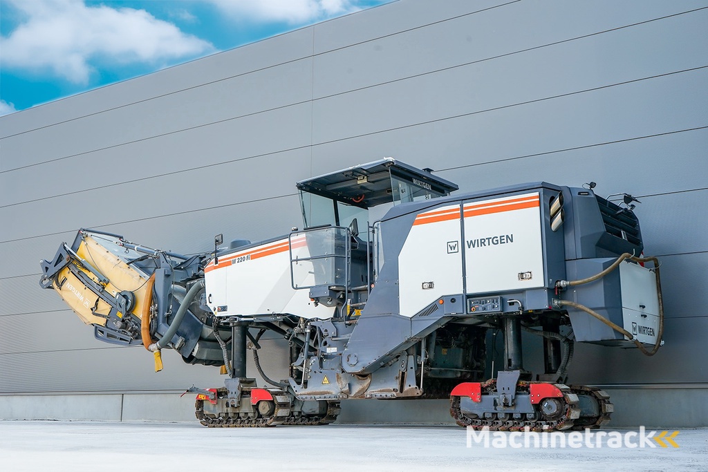 WIRTGEN W 220 FI