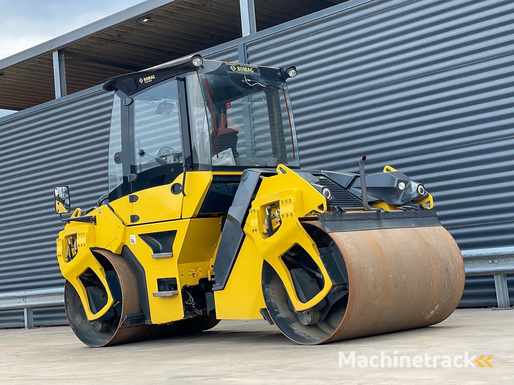 BOMAG BW 151 AD-5
