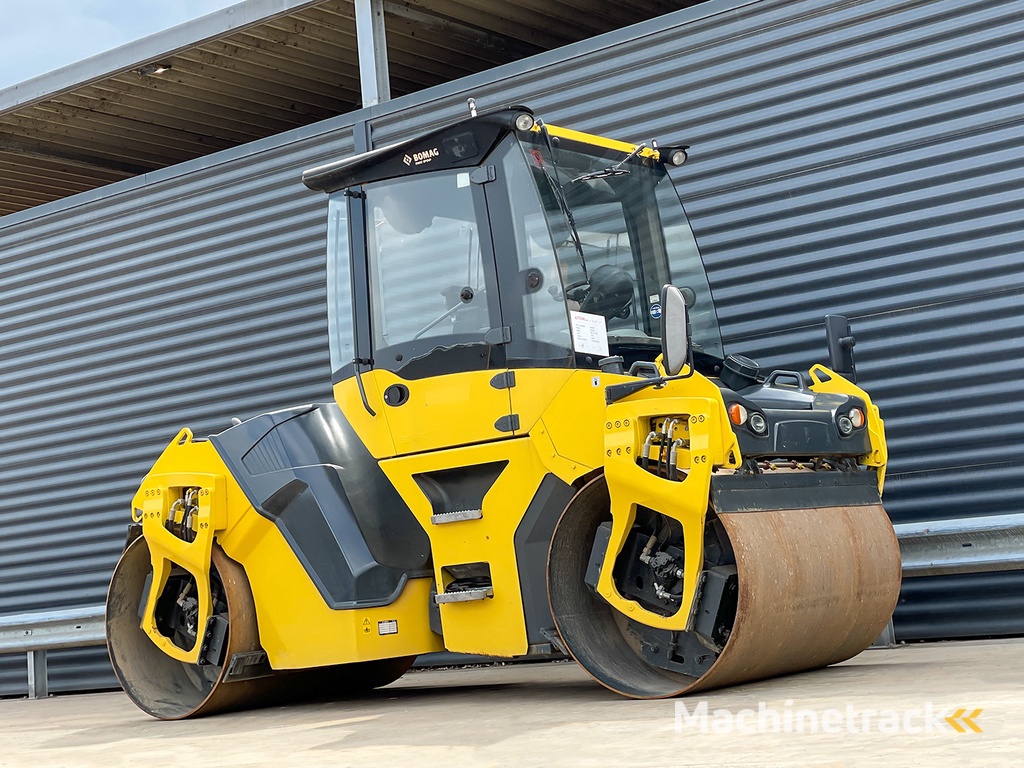 BOMAG BW 151 AD-5