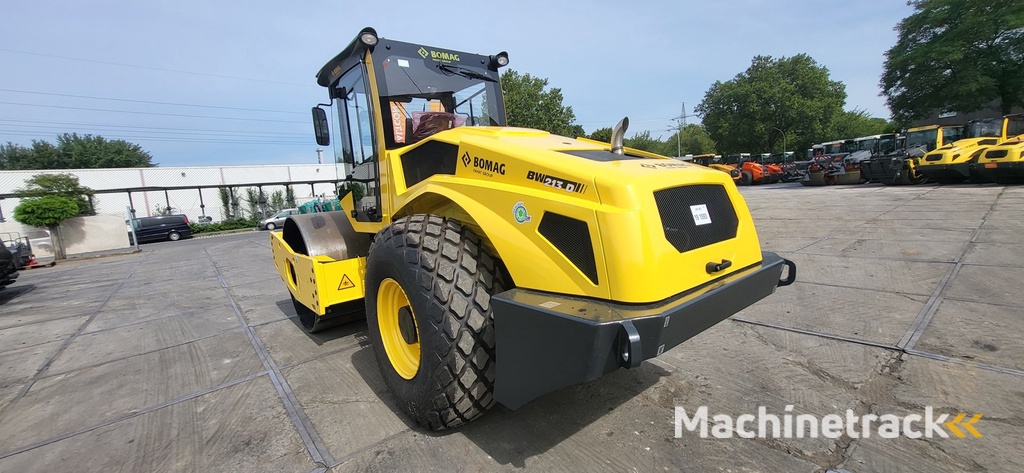 BOMAG BW 213 D-5