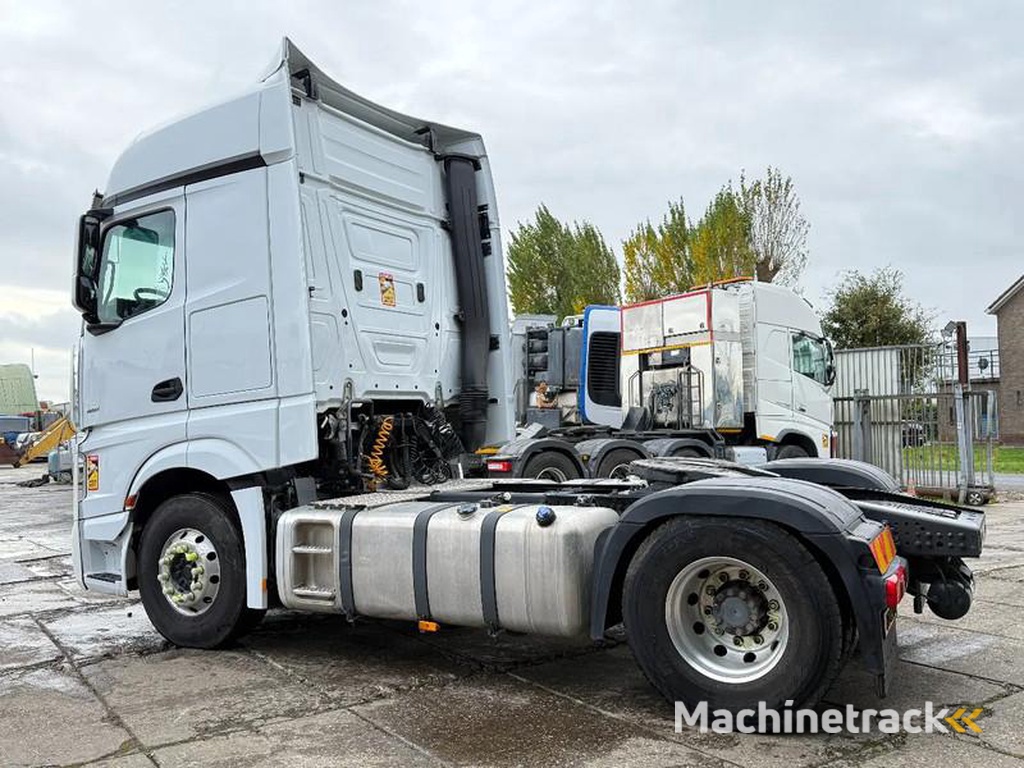 Mercedes Actros