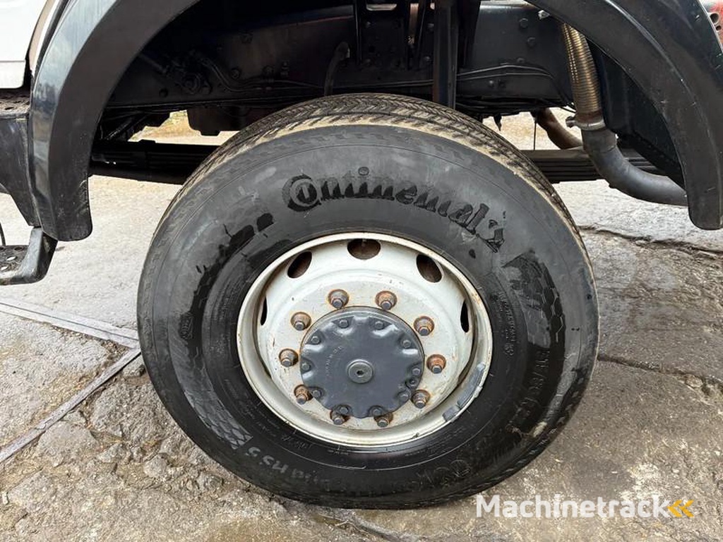 Mercedes 2036 V10 4X4 Chassis Spring/Spring Manual Gearbox