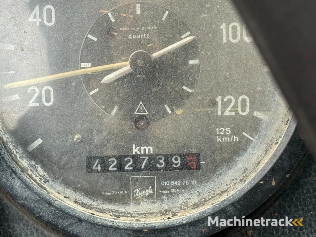 Mercedes 2036 V10 4X4 Chassis Spring/Spring Manual Gearbox