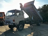 Minituur van Toyota HINO-14T-4X2-Tipper-Crane-Hiab-765-Spring-Spring-Manual-Gearbox