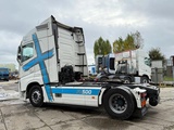 Thumbnail of Volvo FH13
