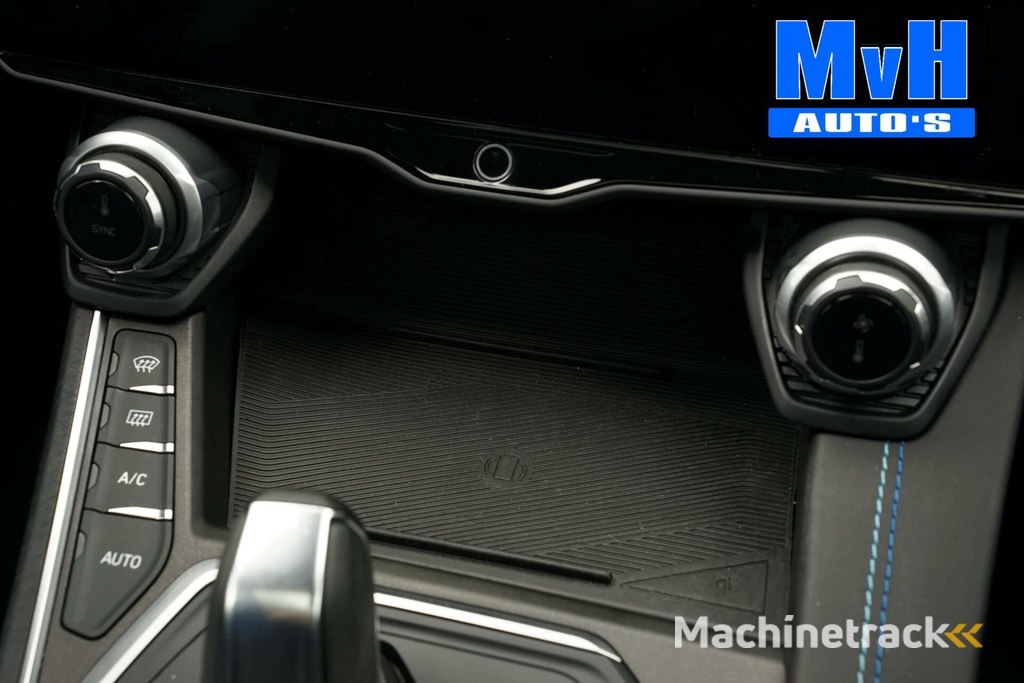 Lynk & Co 01 1.5 Plug-in Hybride|ZWARTE.HEMEL|TREKHAAK|NAP