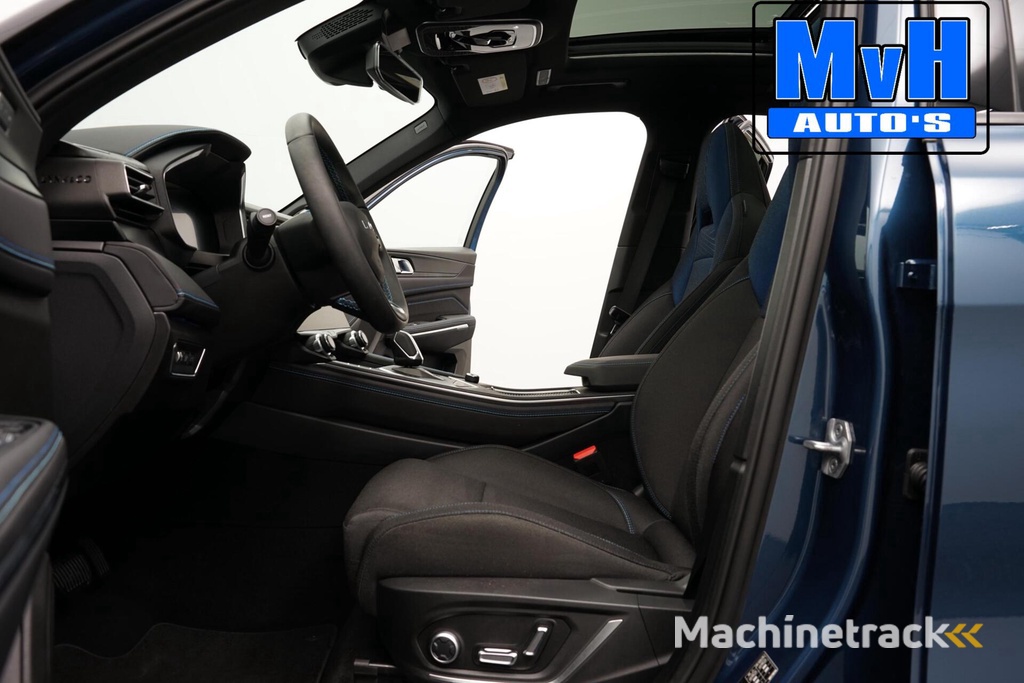 Lynk & Co 01 1.5 Hybride|TREKHAAK|FULL BLACK|ZWARTE.HEMEL|NAP