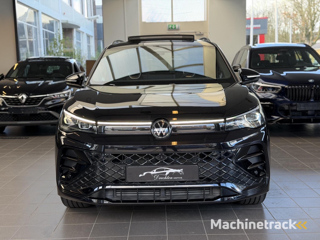 Volkswagen Tiguan 1.5 eTSI R-Line / Pano / Head-up/ 360