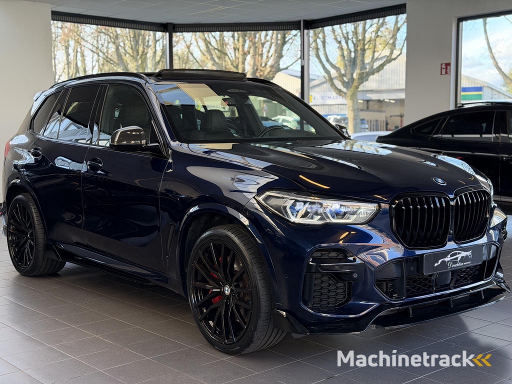 BMW X5 xDrive45e Executive PANO / NAVI / 360 / LASER