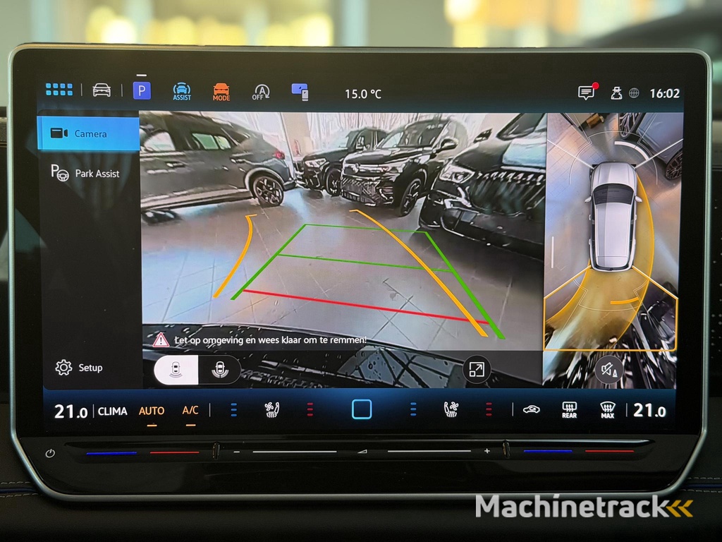 Volkswagen Tiguan 1.5 eTSI R-Line Pano / 360 / Leder / Massage