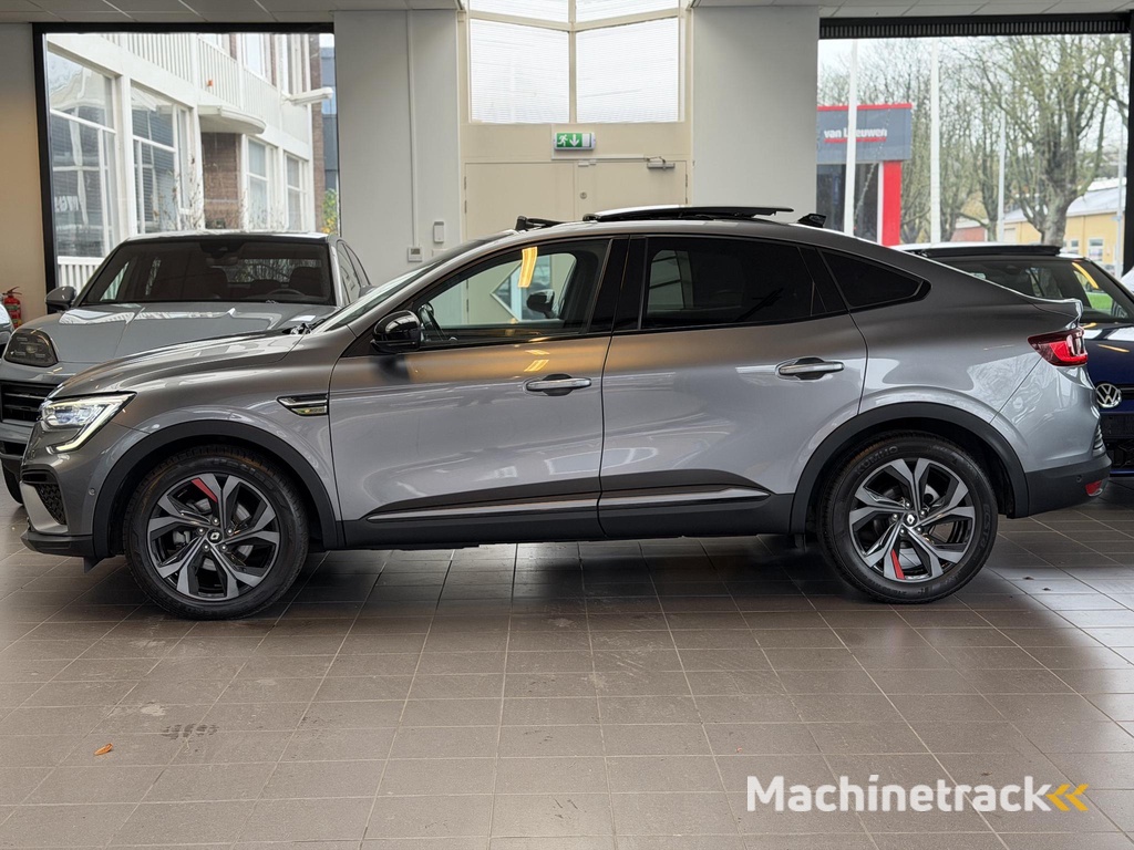 Renault Arkana 1.6 E-Tech Hybrid R.S. Line / Pano / Cam / Keyless