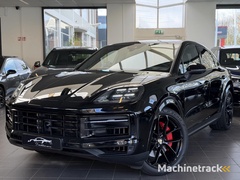 porsche-cayenne-coupe-3.0-e-hybrid-pano---soft---360---scherm
