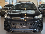 Minituur van Volkswagen Tiguan 1.5 eTSI R-Line Pano / 360 / Leder / Massage