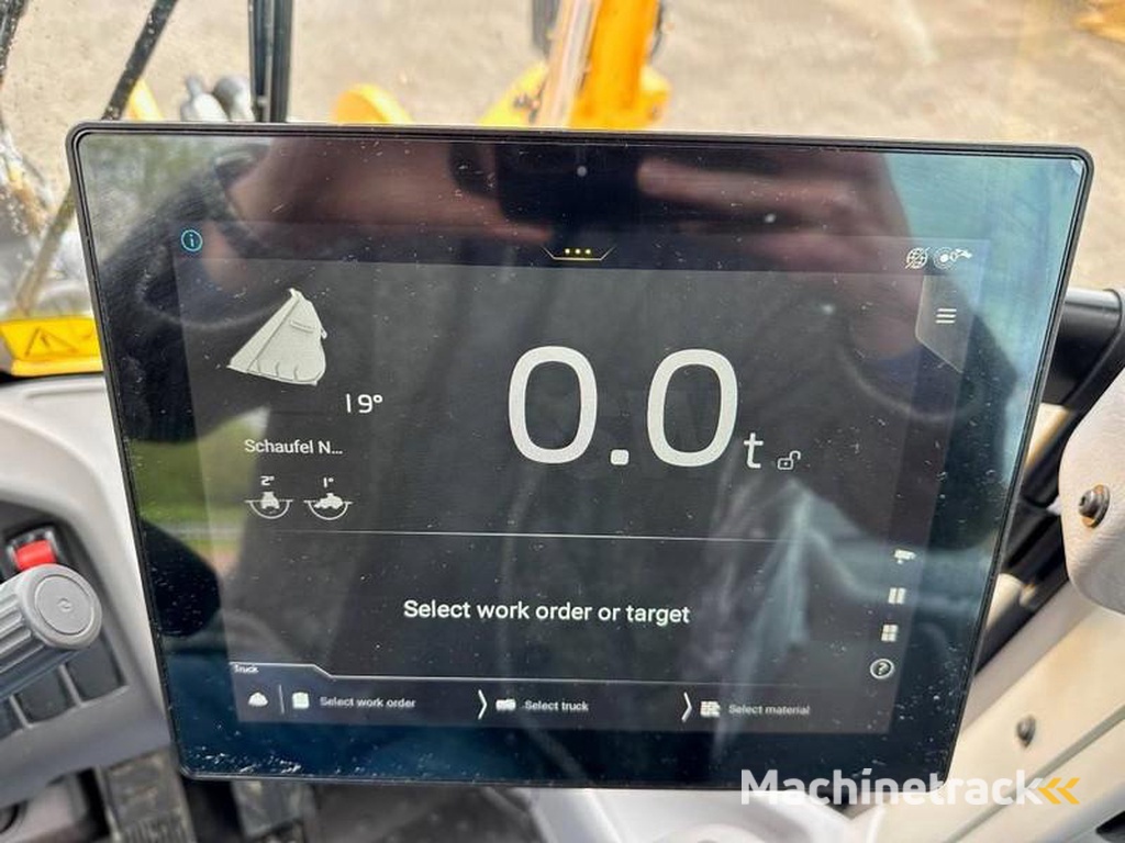 Volvo L110H-new-unused-BSS-CDS-3rd-and-4-th-valve-QC