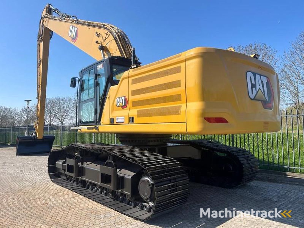 Caterpillar D4