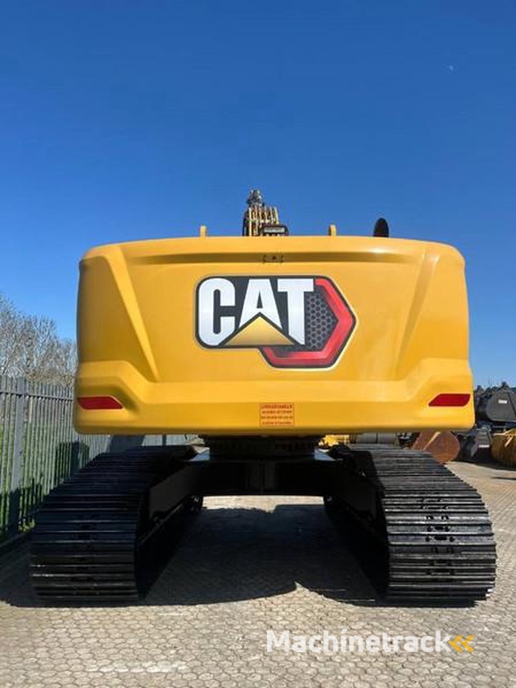 Caterpillar D4