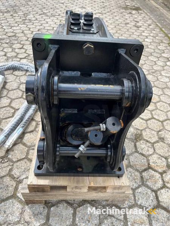 nc HX600 2-4.5 Ton Hydraulic Breaker