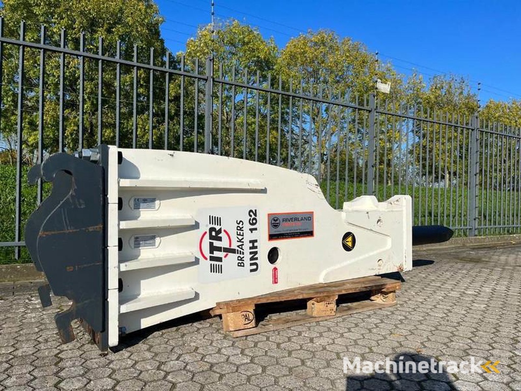 nc UNH 162 hydraulic breaker 30 - 40 ton