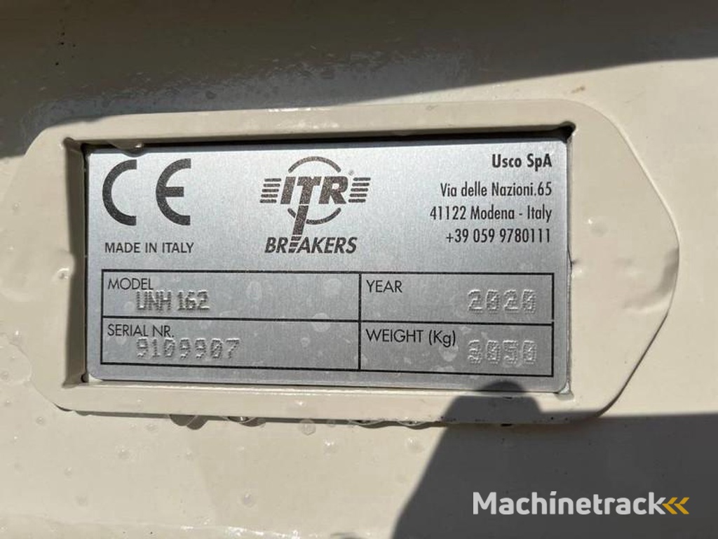 nc UNH 162 hydraulic breaker 30 - 40 ton