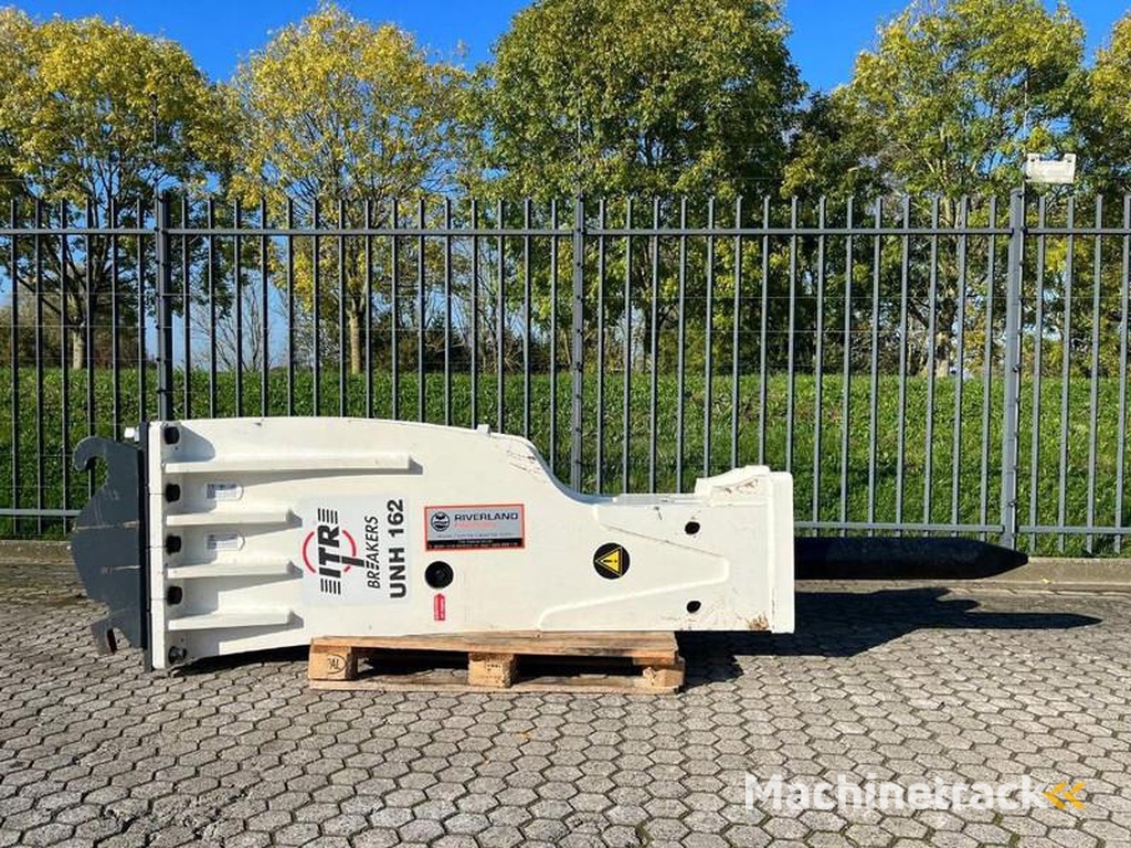 nc UNH 162 hydraulic breaker 30 - 40 ton
