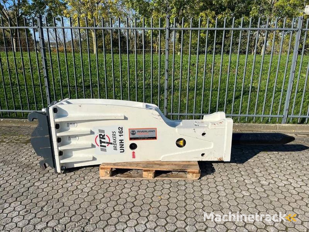 nc UNH 162 hydraulic breaker 30 - 40 ton