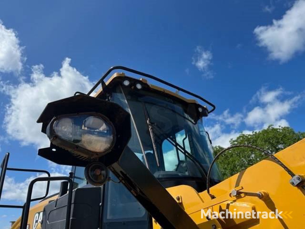 Caterpillar 980-demo-2022-with-only-2525-hours-factory-CE-RCS