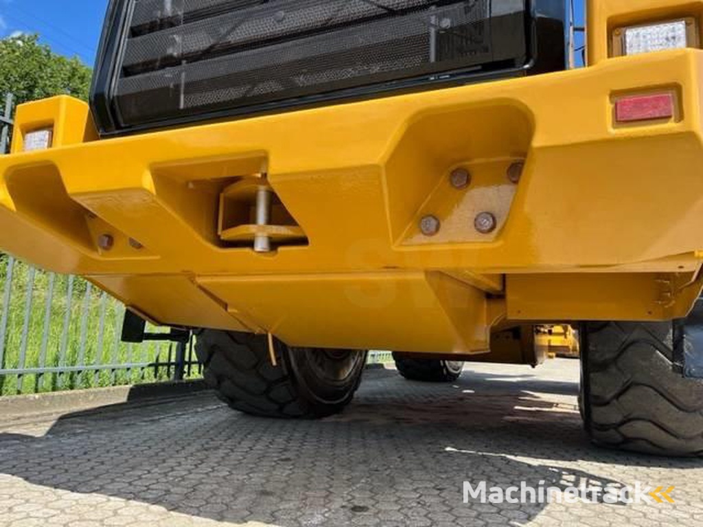 Caterpillar 980-demo-2022-with-only-2525-hours-factory-CE-RCS