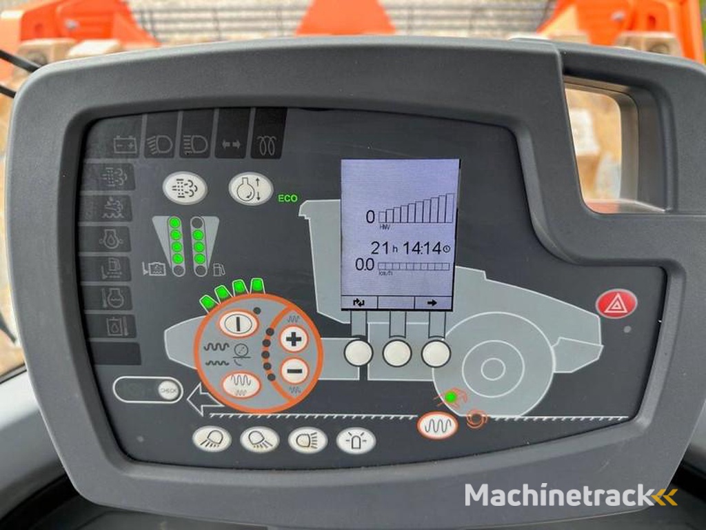 Hamm HC-180-i-year-2022-demo-new-with-dozerblade