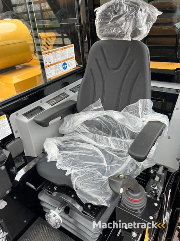 Morooka MST-110CR-with-swivel-slewing-ring-new-unused-2025