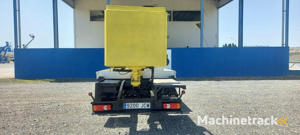 Nissan CABSTAR NT400 MOVEX TLR18