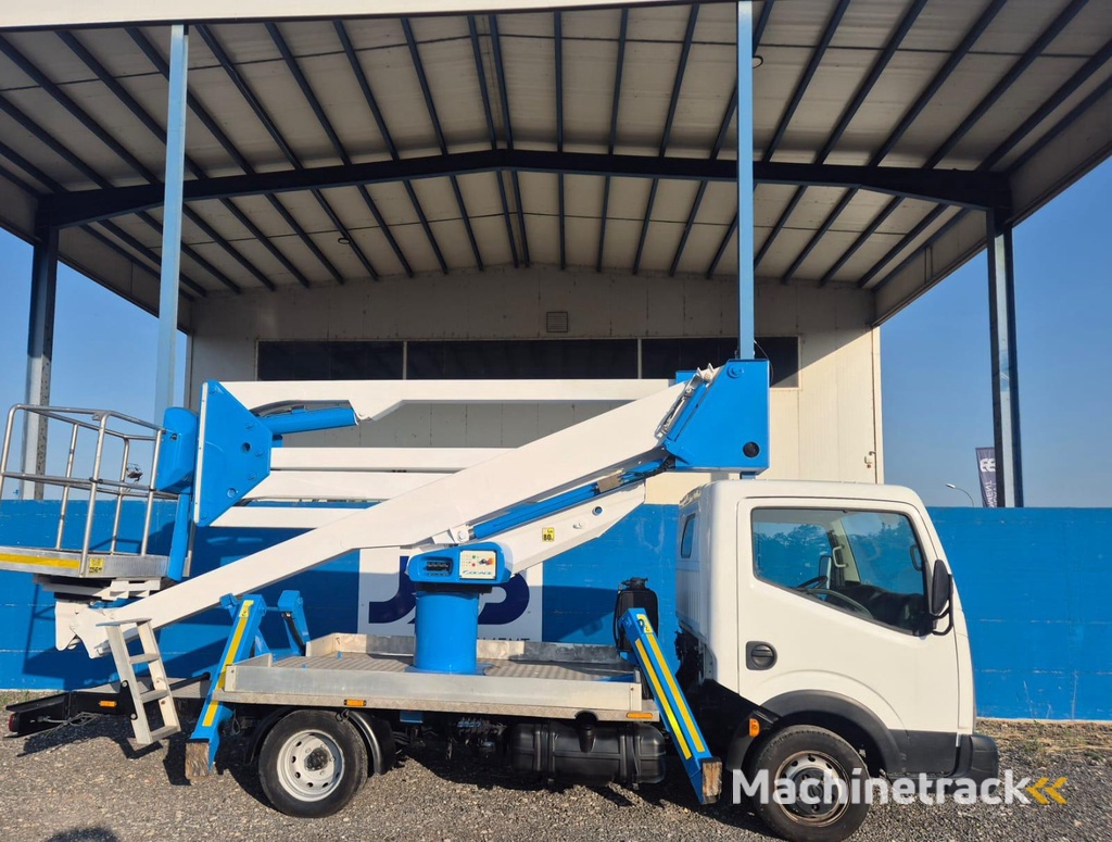 Nissan CABSTAR 35.12 SOCAGE DA320