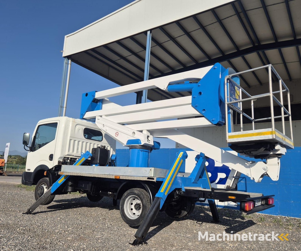 Nissan CABSTAR 35.12 SOCAGE DA320