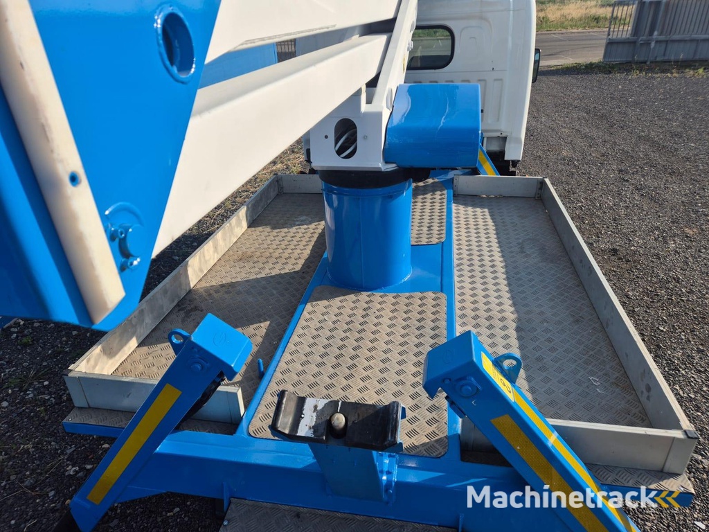 Nissan CABSTAR 35.12 SOCAGE DA320