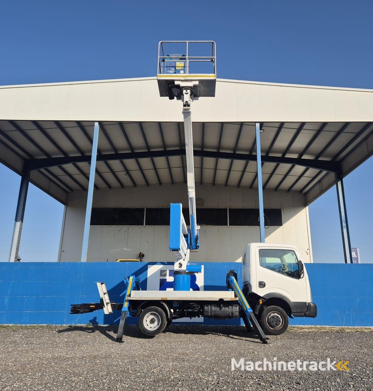 Nissan CABSTAR 35.12 SOCAGE DA320