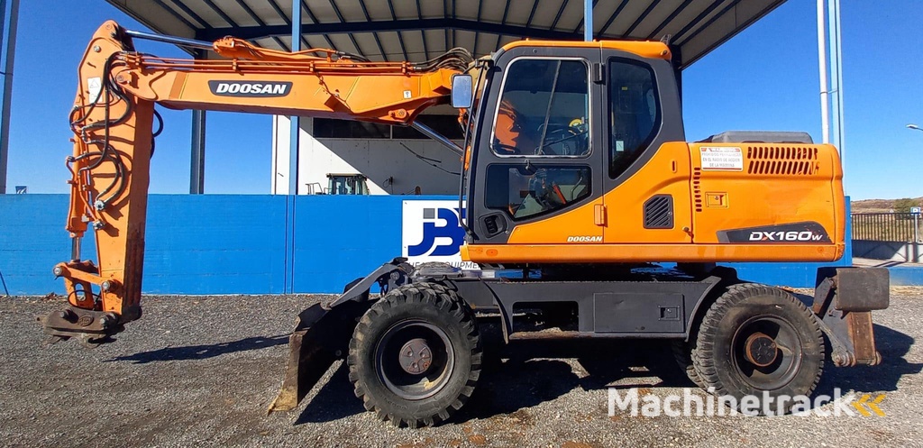 Doosan DX140W-3 *coming soon*
