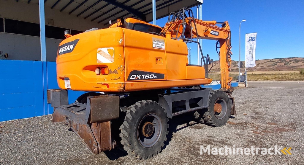 Doosan DX140W-3 *coming soon*
