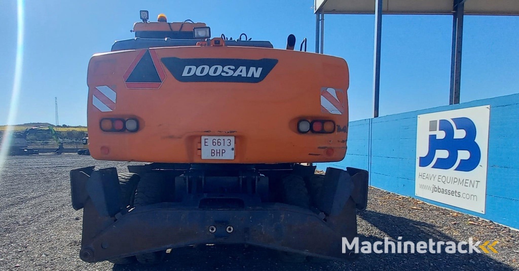 Doosan DX140W-3 *coming soon*