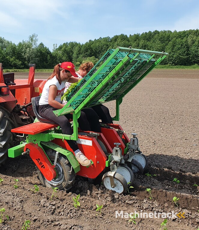 Plantmachine voor groenten, Pflanzmaschine für Gemüse