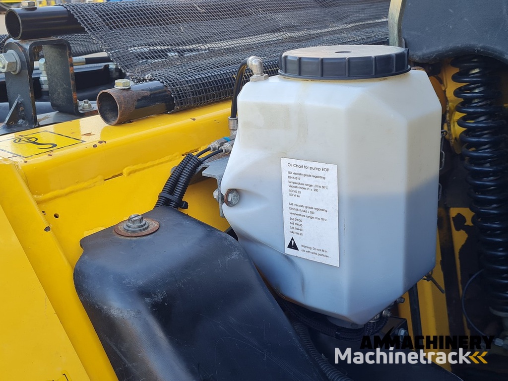 New Holland 300FP pick-up