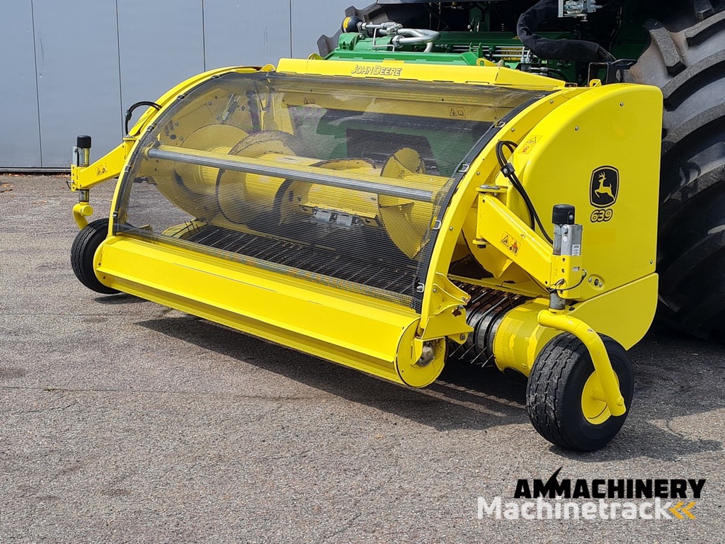 John Deere 639